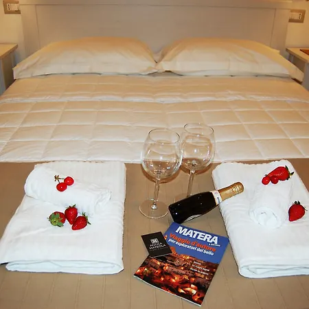 Antica Mateola Rooms&suites Hotel *